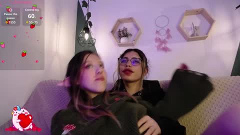 Snapshot of briarandblair chatting on January 4, 2025, 4:43 pm briarandblair online show from January 4, 2025, 4:43 pm