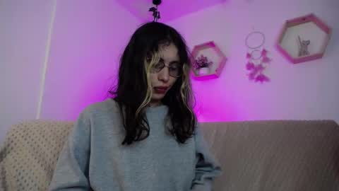 Snapshot of briarandblair chatting on February 12, 2025, 5:16 pm briarandblair online show from February 12, 2025, 5:16 pm