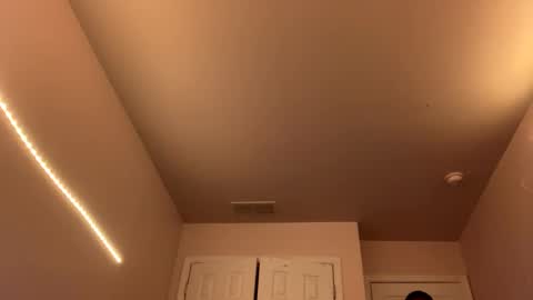 brick280446 online show from February 17, 2026, 10:05 pm