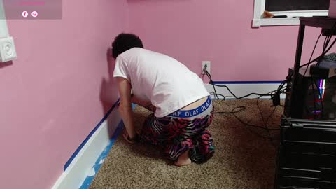 Snapshot of bright_pink_strawberry chatting on January 19, 2025, 2:15 am Strawberry online show from January 19, 2025, 2:15 am