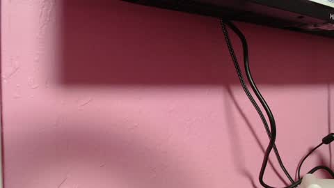 Snapshot of bright_pink_strawberry chatting on January 26, 2025, 4:51 am Strawberry online show from January 26, 2025, 4:51 am