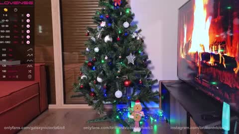 Snapshot of brilliantvictoria chatting on December 13, 2024, 2:05 pm Vi. online show from December 13, 2024, 2:05 pm