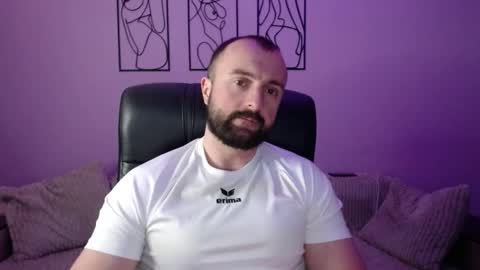 brindlefly69 online show from April 6, 2026, 11:00 am