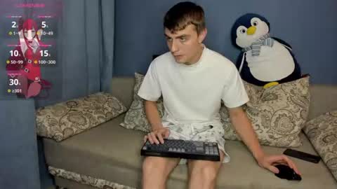Snapshot of bristlebback chatting on July 16, 2026, 5:19 pm bristlebback online show from July 16, 2026, 5:19 pm