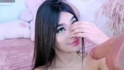 britanylin__ online show from July 22, 2026, 9:12 am