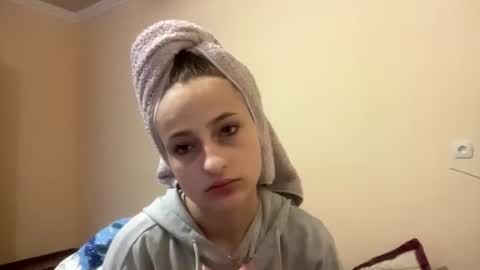 Ciri online show from July 9, 2026, 5:17 pm