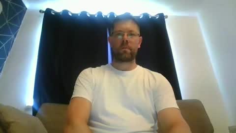 britguy6985 online show from June 25, 2026, 10:09 am
