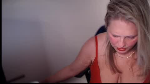 Snapshot of british_bella chatting on February 20, 2026, 5:26 am British Bella online show from February 20, 2026, 5:26 am