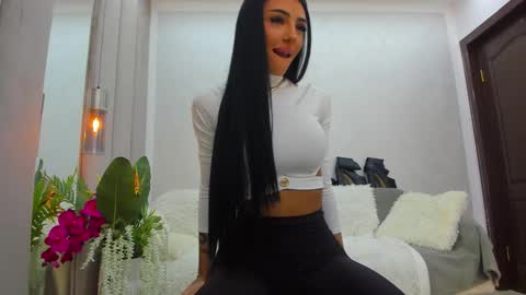 britney_charm online show from March 22, 2026, 7:12 am