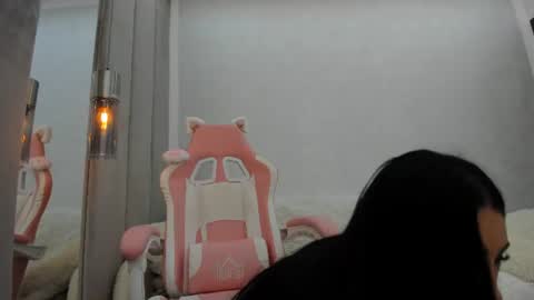 Snapshot of britney_charm chatting on July 20, 2026, 6:17 am britney_charm online show from July 20, 2026, 6:17 am