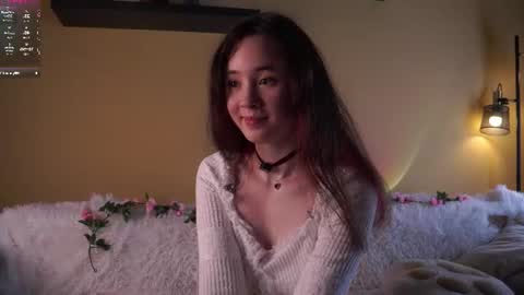 Snapshot of britthe chatting on July 10, 2026, 3:25 pm Lina online show from July 10, 2026, 3:25 pm