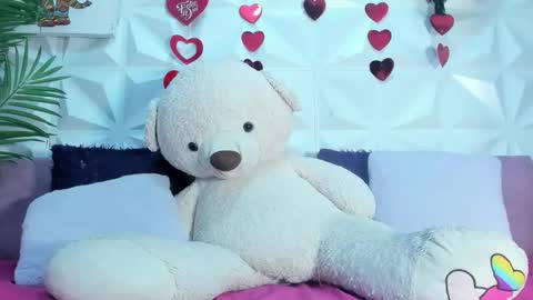 BRIYIT     online show from March 24, 2026, 2:38 am