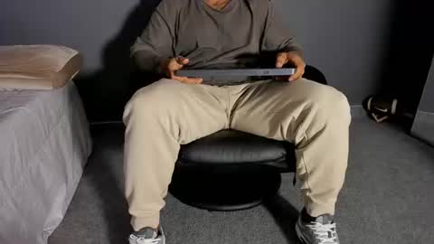 Snapshot of brockhurn_ chatting on July 9, 2026, 11:42 pm brockhurn_ online show from July 9, 2026, 11:42 pm
