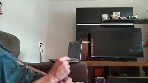 Derek Richard online show from December 13, 2024, 6:16 pm