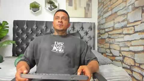Snapshot of brody_hartchert chatting on July 1, 2026, 11:37 pm brody_hartchert online show from July 1, 2026, 11:37 pm