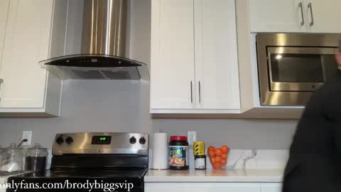 Snapshot of brodybiggs chatting on February 14, 2025, 2:18 am Brody Biggs online show from February 14, 2025, 2:18 am