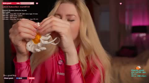 Snapshot of bronnica chatting on April 11, 2026, 4:33 pm Anna online show from April 11, 2026, 4:33 pm