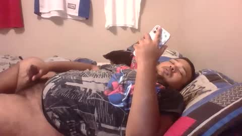 Snapshot of bronxforlife chatting on December 17, 2024, 3:28 am bronxforlife online show from December 17, 2024, 3:28 am