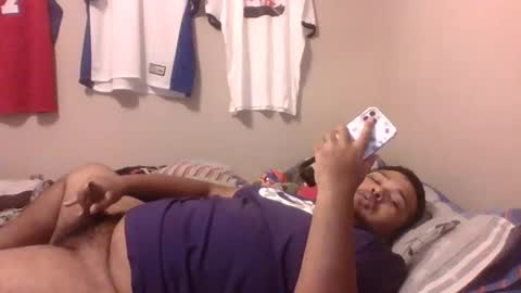 Snapshot of bronxforlife chatting on January 6, 2025, 9:54 pm bronxforlife online show from January 6, 2025, 9:54 pm