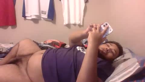 Snapshot of bronxforlife chatting on February 4, 2025, 10:34 pm bronxforlife online show from February 4, 2025, 10:34 pm