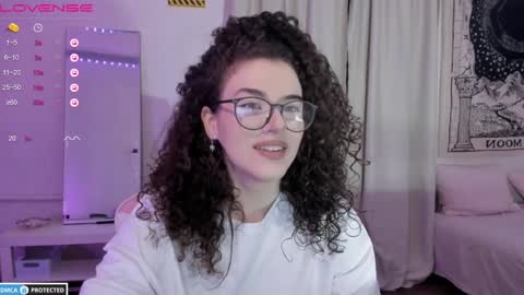 Snapshot of brookchills chatting on December 19, 2024, 8:13 pm Brook Help me collect 100 reactions online show from December 19, 2024, 8:13 pm