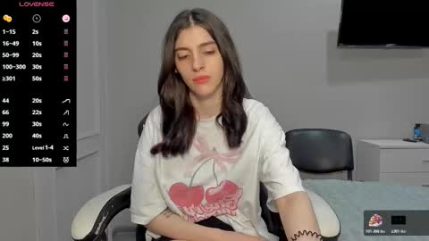 broosnica1 online show from October 30, 2025, 7:32 am