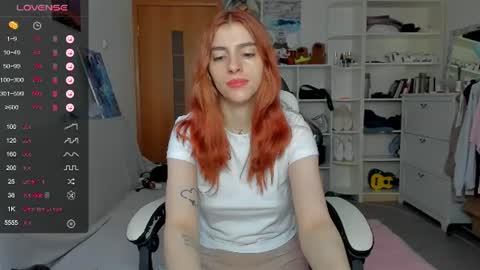 Snapshot of broosnica1 chatting on July 20, 2026, 7:44 am broosnica1 online show from July 20, 2026, 7:44 am