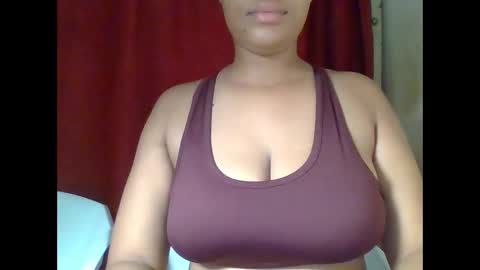 brown_lv online show from December 15, 2024, 5:45 am