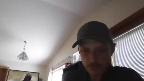 Snapshot of browndog5580 chatting on May 5, 2026, 11:46 pm browndog5580 online show from May 5, 2026, 11:46 pm