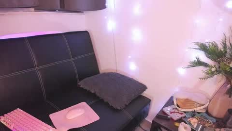 Snapshot of browngirl69 chatting on January 13, 2025, 5:23 am miss muller online show from January 13, 2025, 5:23 am