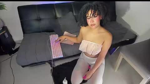 Snapshot of browngirl69 chatting on March 5, 2025, 5:07 am miss muller online show from March 5, 2025, 5:07 am