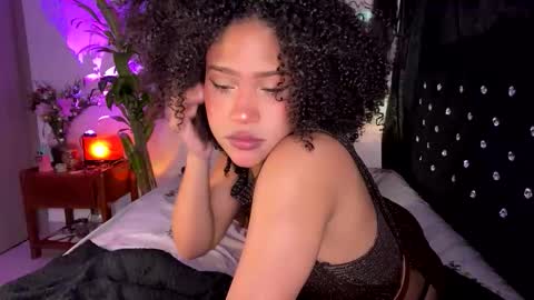 Snapshot of browngirl69 chatting on October 5, 2025, 8:40 pm miss muller online show from October 5, 2025, 8:40 pm