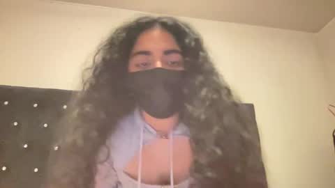 browngoddess1698 online show from January 5, 2025, 1:24 am