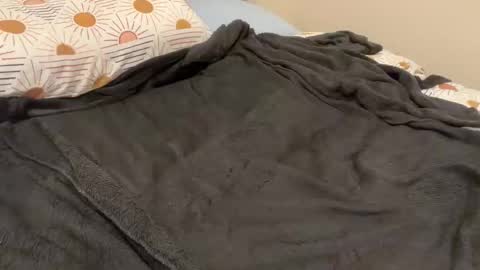 Snapshot of brownguystar chatting on December 16, 2025, 11:43 pm BrownStar online show from December 16, 2025, 11:43 pm