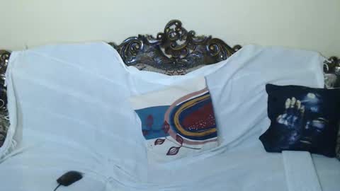 brownhaiir online show from November 21, 2025, 4:22 am