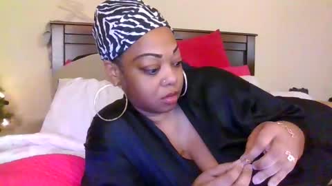 brownroundrenee online show from December 15, 2025, 11:03 am