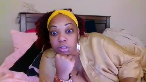brownroundrenee online show from May 19, 2026, 9:37 am