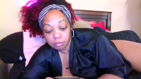 Snapshot of brownroundrenee chatting on July 15, 2026, 11:26 am brownroundrenee online show from July 15, 2026, 11:26 am