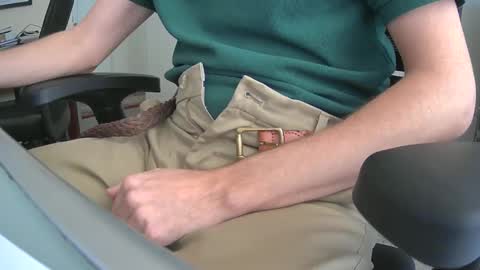 bru online show from October 9, 2025, 6:39 pm