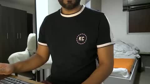 Snapshot of bruce_bigg chatting on January 6, 2025, 1:31 am Bruce online show from January 6, 2025, 1:31 am