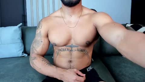 Snapshot of bruce_roldan chatting on June 9, 2026, 1:17 am bruce roldan online show from June 9, 2026, 1:17 am