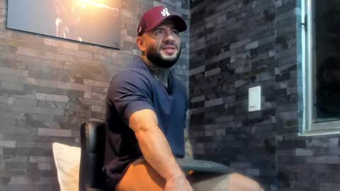 brucedallas online show from April 12, 2026, 1:32 am