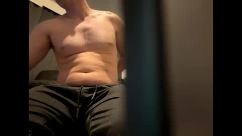 Snapshot of brucelogan80 chatting on October 31, 2025, 2:01 am brucelogan80 online show from October 31, 2025, 2:01 am