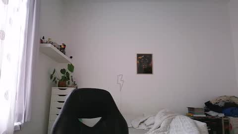 Bruce online show from October 1, 2025, 4:02 pm