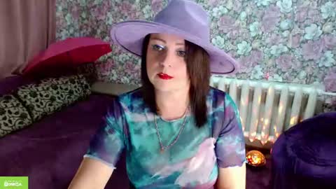 Julia online show from June 24, 2026, 7:35 pm