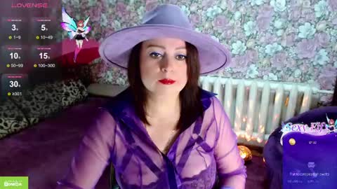 Julia online show from June 28, 2026, 9:21 pm