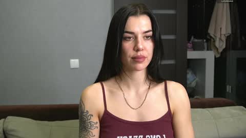 Snapshot of brunette_from_the_moon chatting on January 18, 2025, 7:04 pm Alice online show from January 18, 2025, 7:04 pm