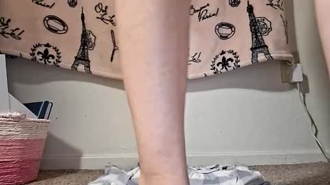 Snapshot of brunettedoll100 chatting on September 9, 2025, 6:13 am brunettedoll100 online show from September 9, 2025, 6:13 am