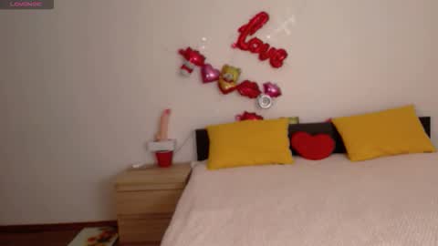 Snapshot of brunettgirl_ chatting on September 22, 2025, 12:23 am Ellis online show from September 22, 2025, 12:23 am