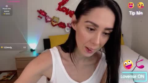 Snapshot of brunettgirl_ chatting on October 25, 2025, 6:32 am Ellis online show from October 25, 2025, 6:32 am